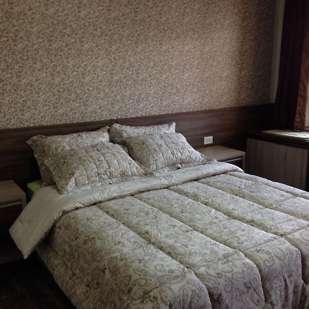 Hotel Zenf Papanduva Εξωτερικό φωτογραφία